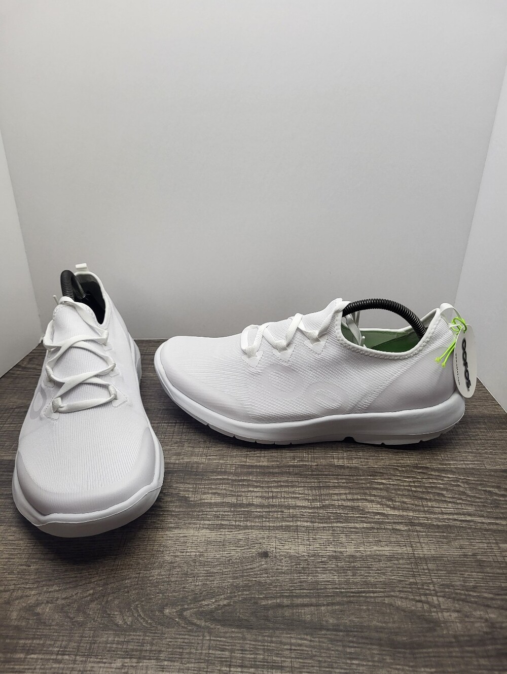 Oofos Oomg Sport LS Low White Shoes Men's Size 11 New